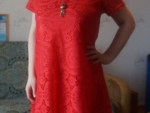 Красное платье на лето
