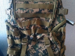 Рюкзак в стиле military